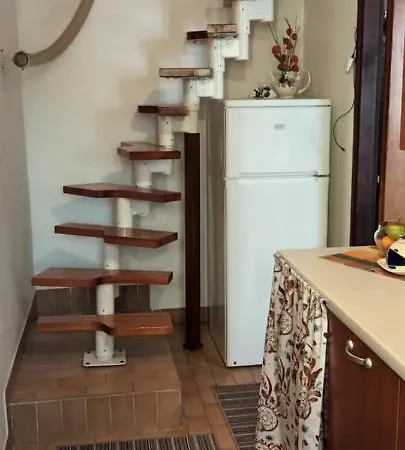 Nona Ruzica Apartment Vis