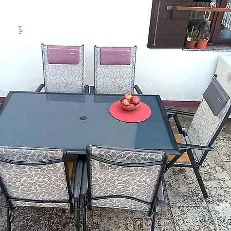 Apartment Nona Ruzica *